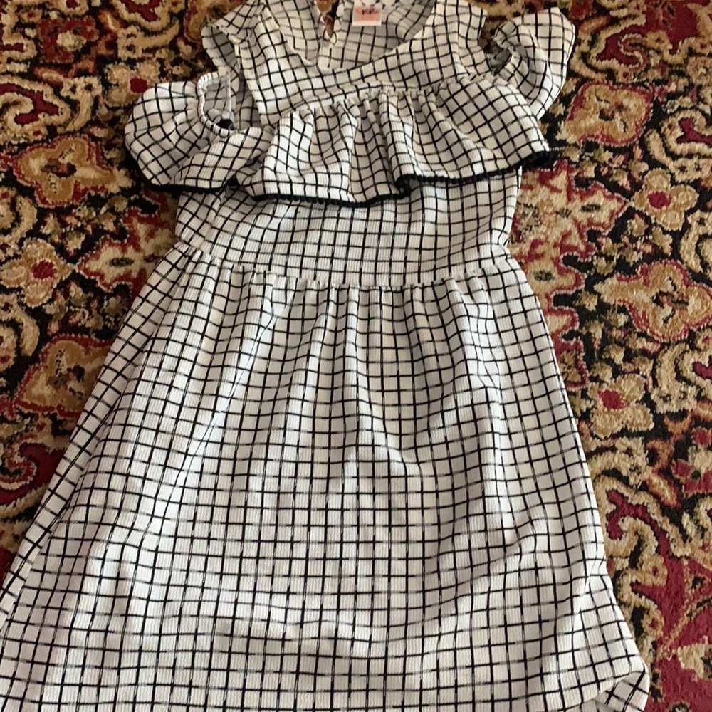 I’m selling a dress